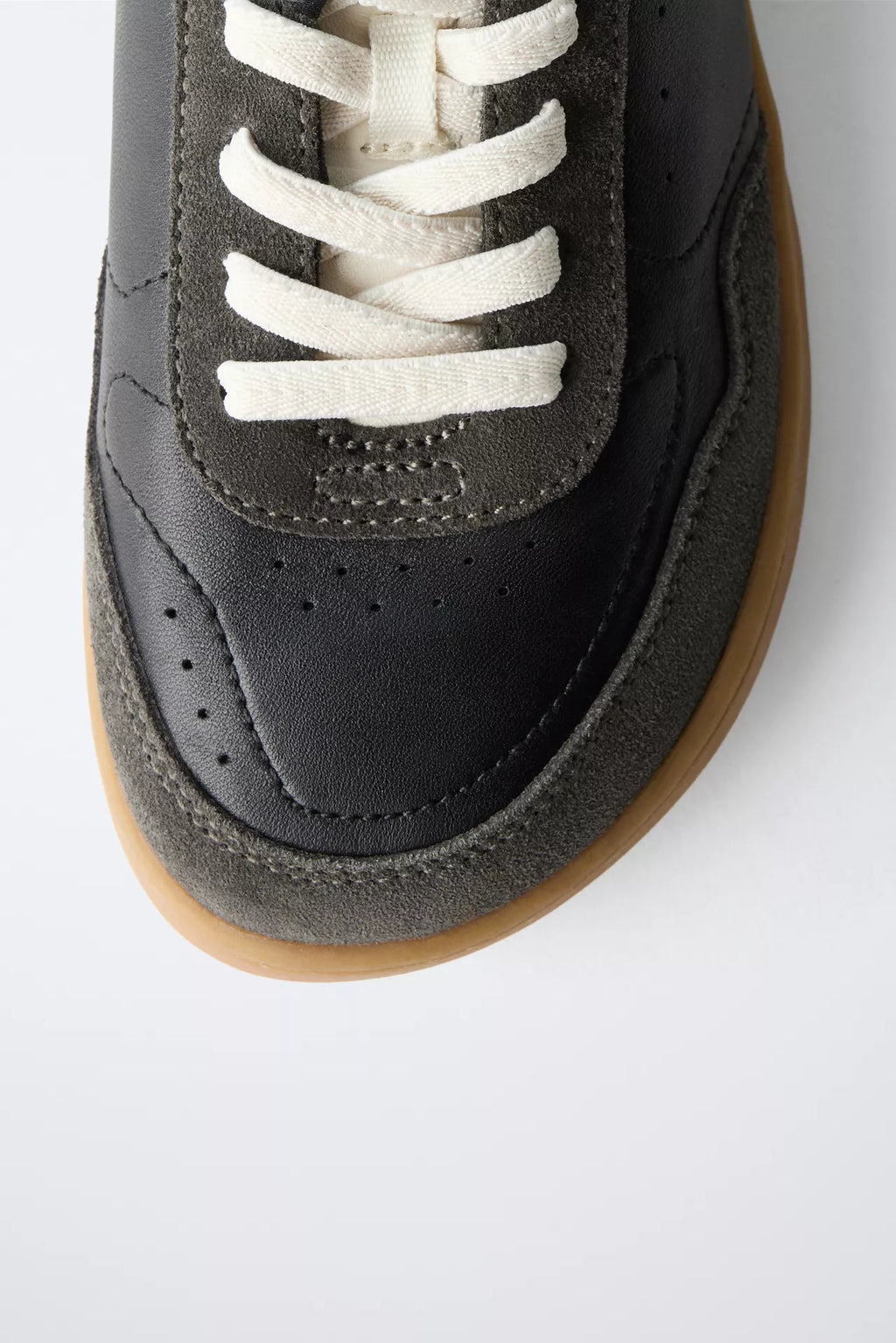 APEX TRAINER - BLACK