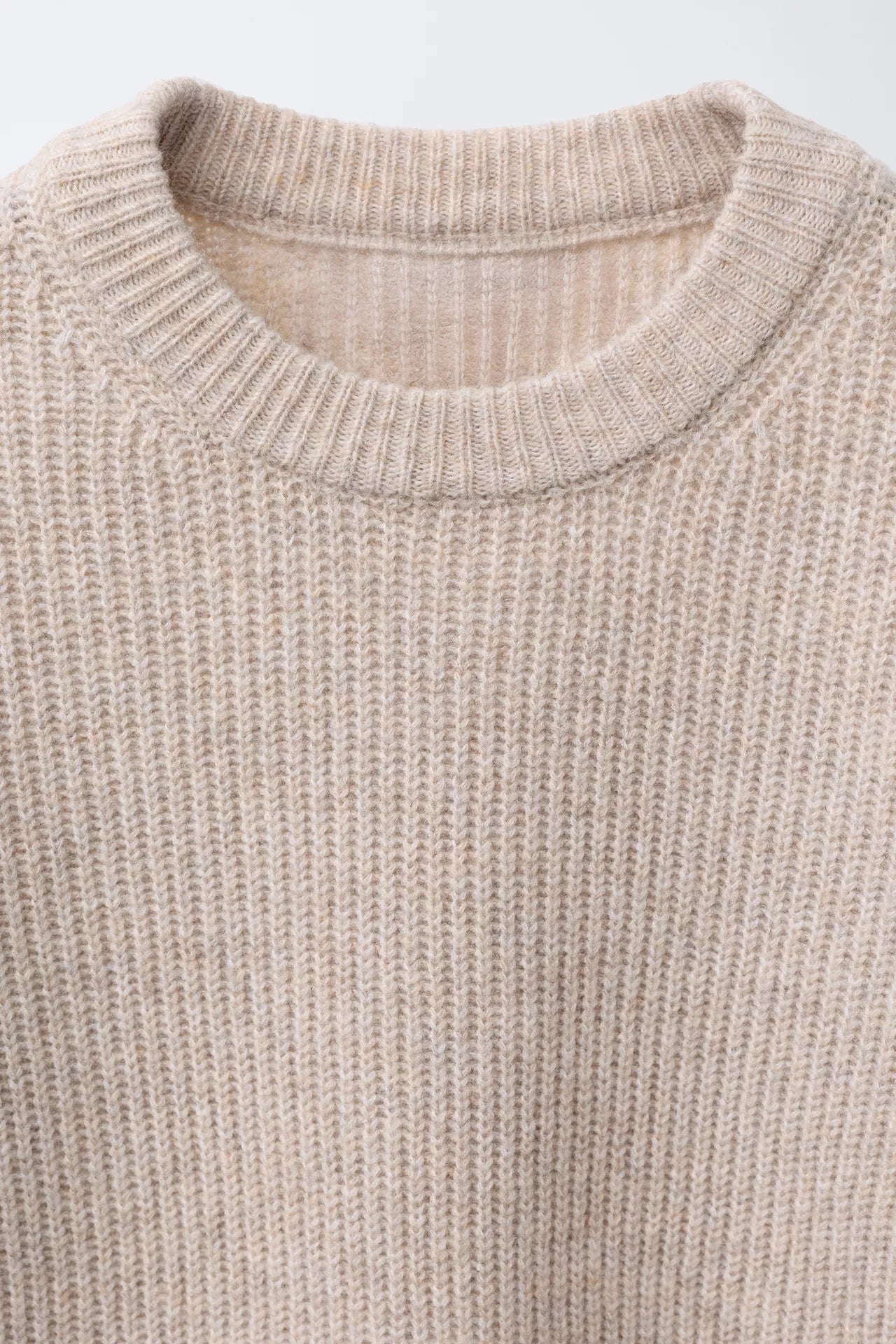 BASIC KNIT SWEATER - CAMEL