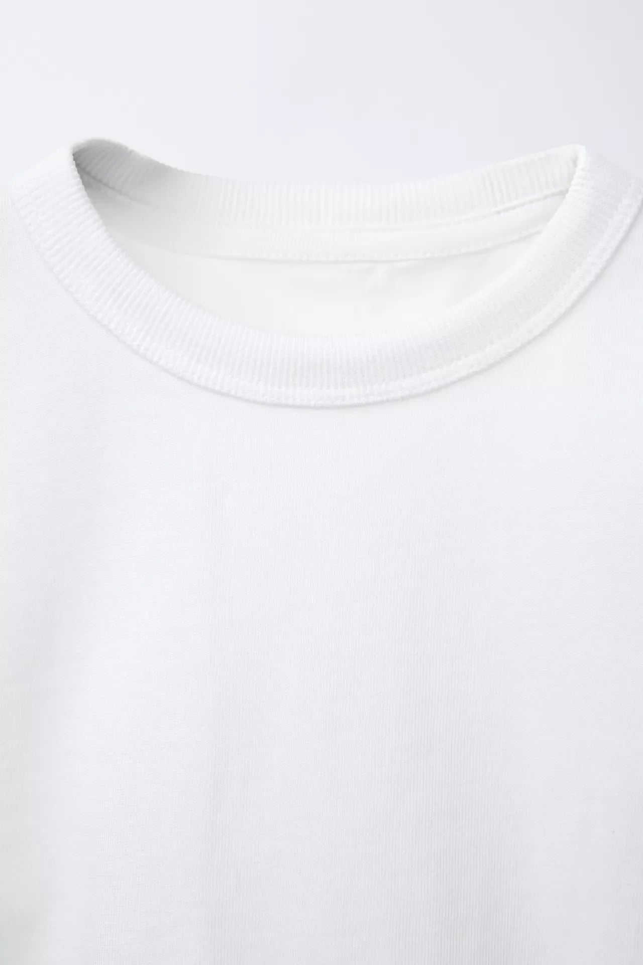 BASIC HEAVYWEIGHT T SHIRT - WHITE