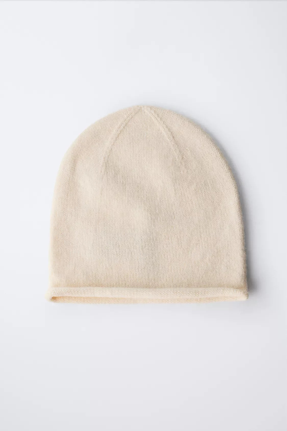 ESSENTIAL KNIT BEANIE - SAND