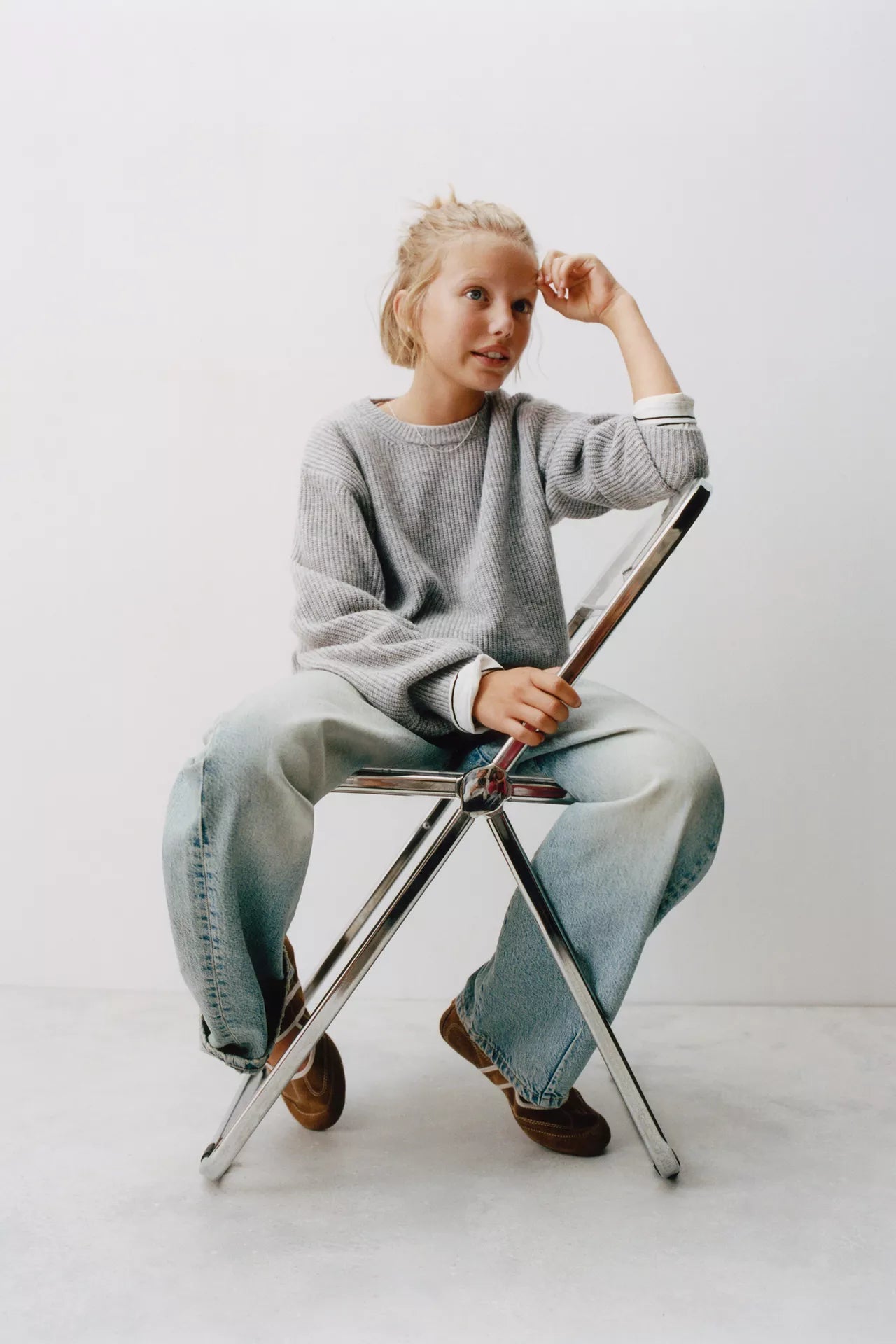 BASIC KNIT SWEATER - GREY